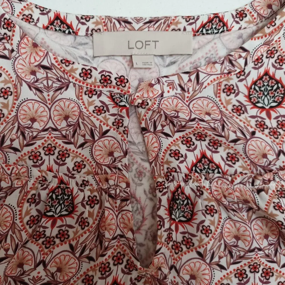 Women's Loft long sleeve paisley top with 1 sm flaw (see description) Size Large - Picture 7 of 9